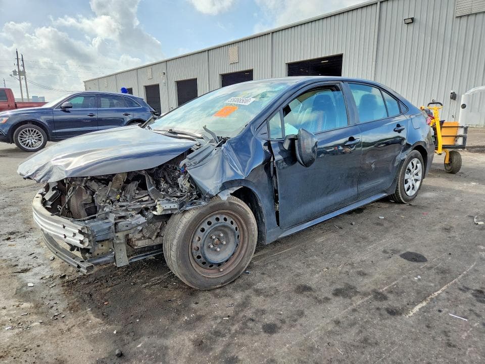 2021 TOYOTA COROLLA LE - 1