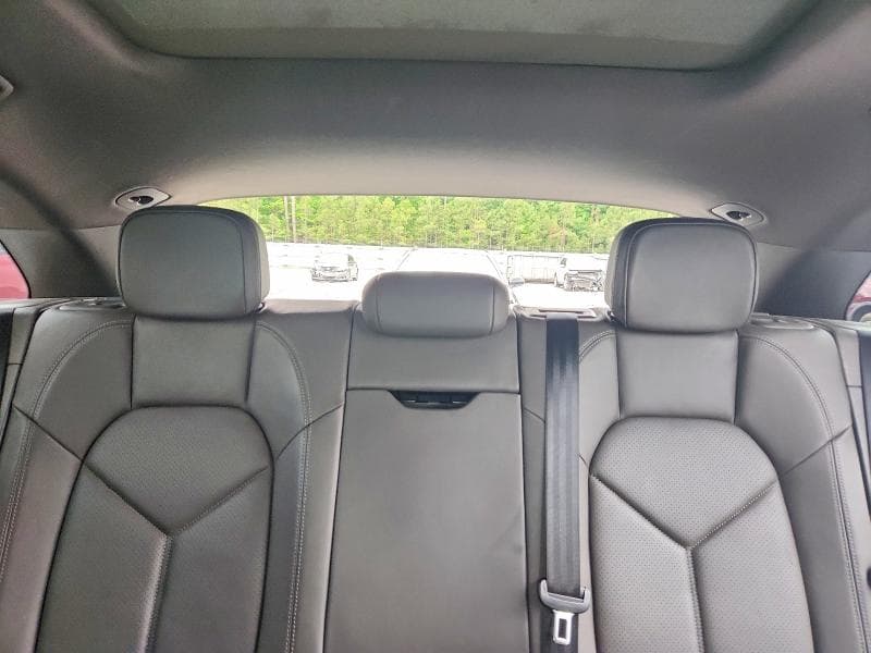 2018 PORSCHE MACAN 10