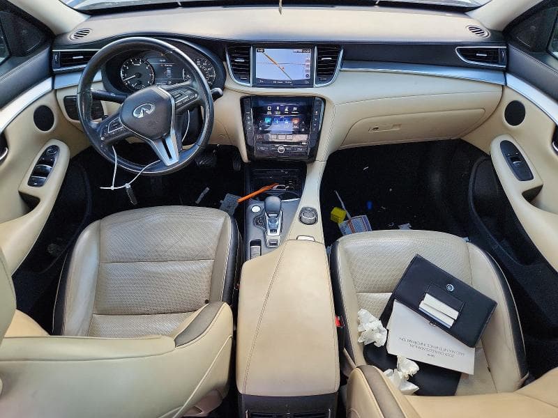 2019 INFINITI QX50 ESSENTIAL 8