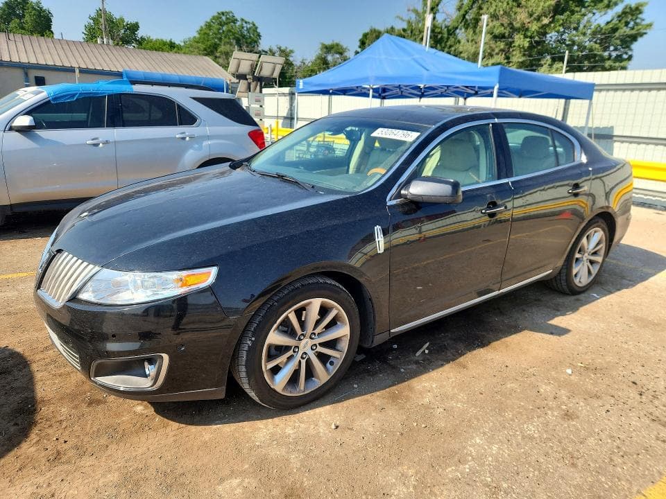 2011 LINCOLN MKS - 1