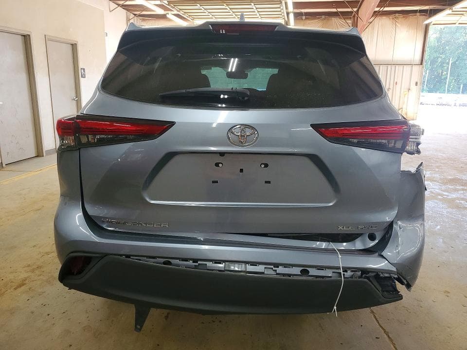 2020 TOYOTA HIGHLANDER XLE 6
