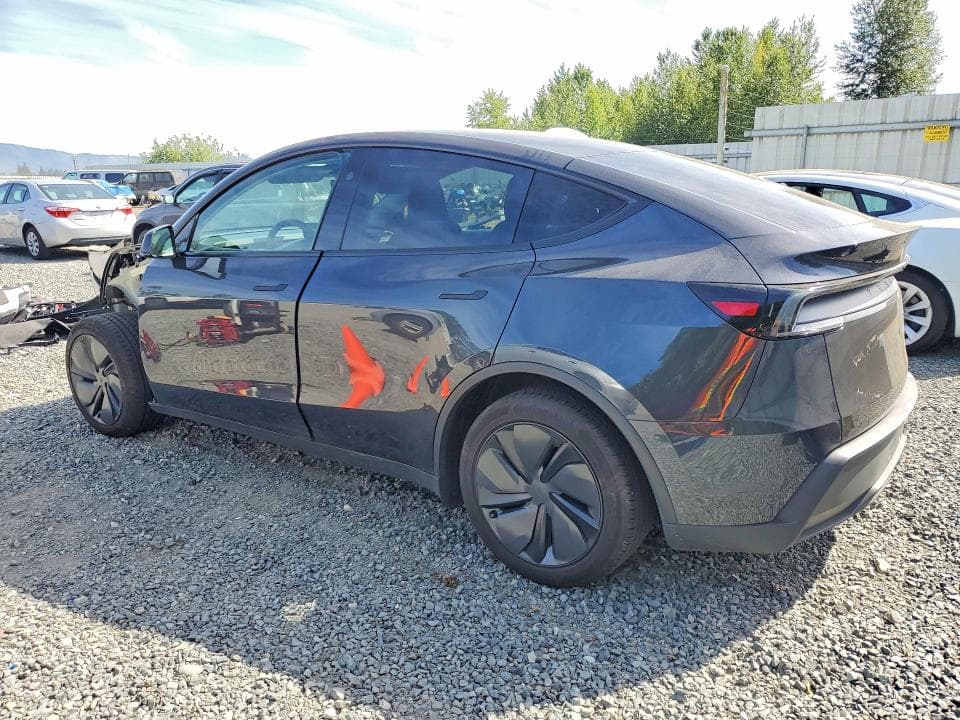 2026 TESLA MODEL Y 2