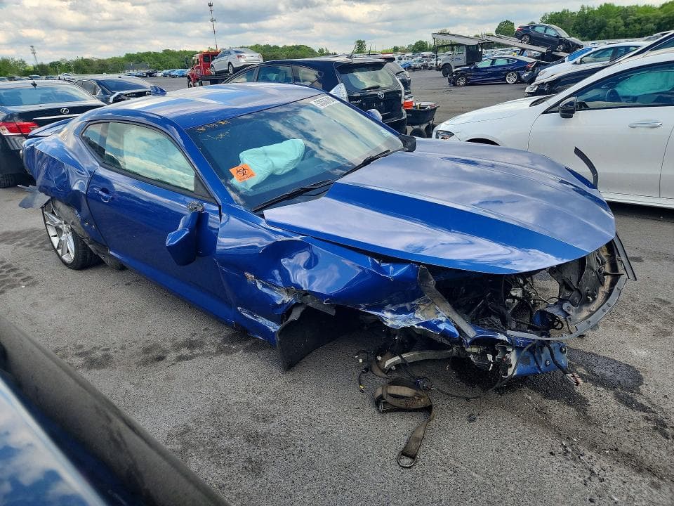 2019 CHEVROLET CAMARO LS 4