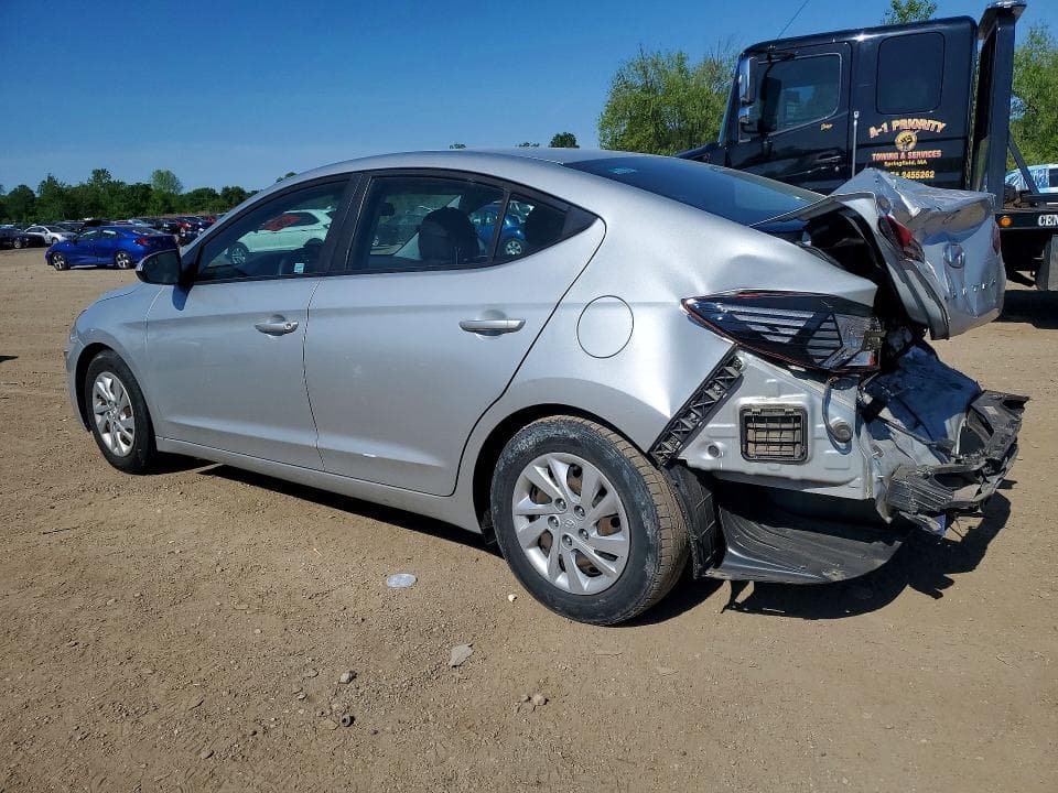 2019 HYUNDAI ELANTRA SE 2