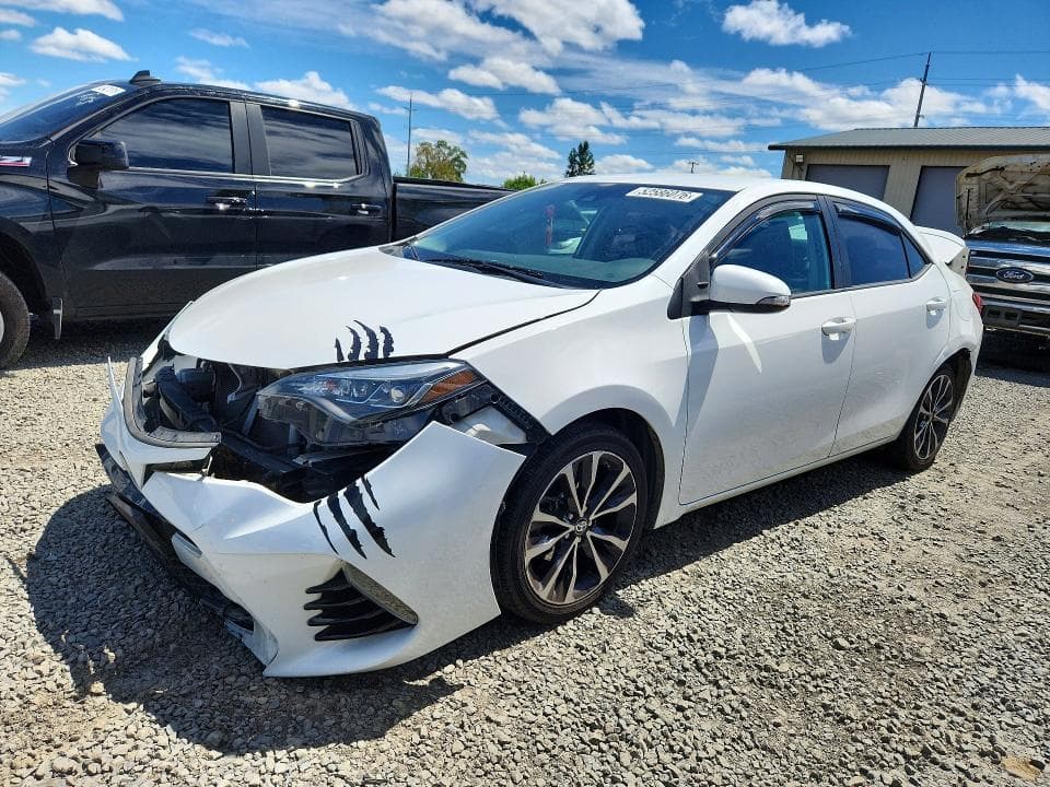 2017 TOYOTA COROLLA SE - 1
