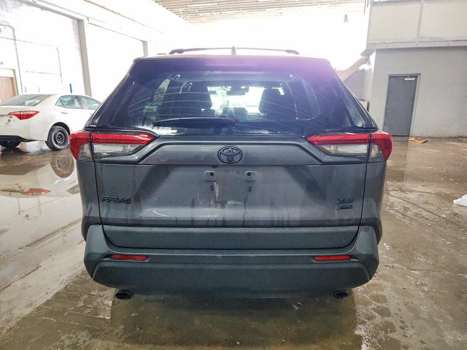 2023 TOYOTA RAV4 XLE 6