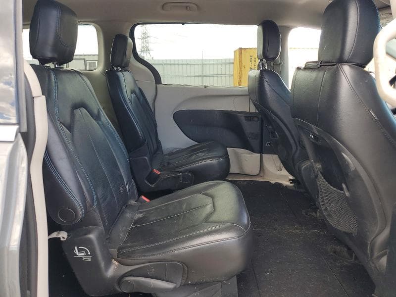 2021 CHRYSLER PACIFICA TOURING L 11