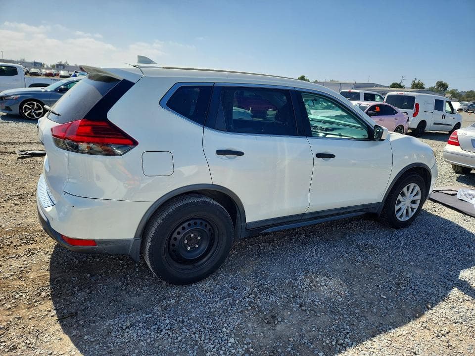 2017 NISSAN ROGUE SV 3