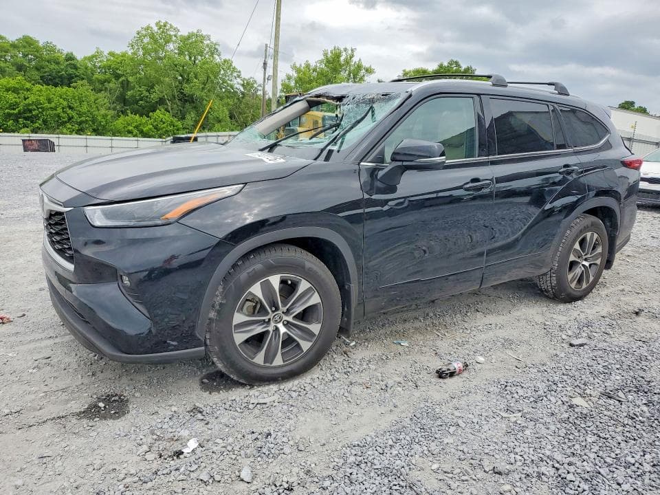 2022 TOYOTA HIGHLANDER