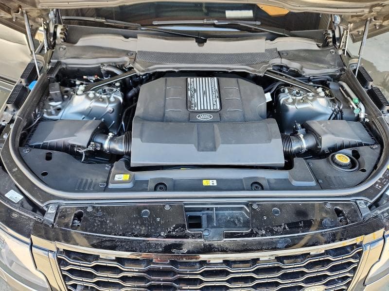 2019 LAND ROVER RANGE ROVER HSE 24