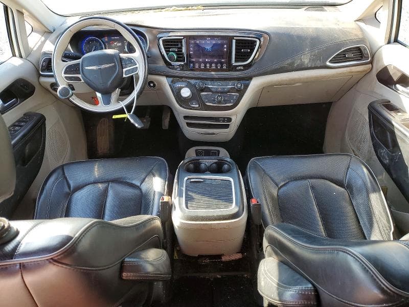 2018 CHRYSLER PACIFICA LIMITED 8