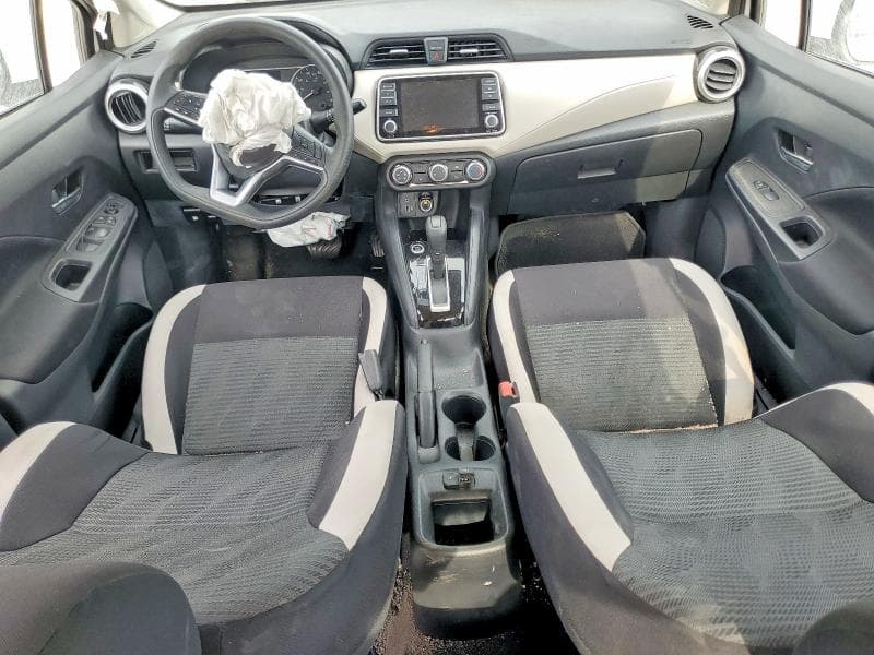2022 NISSAN VERSA SV 8