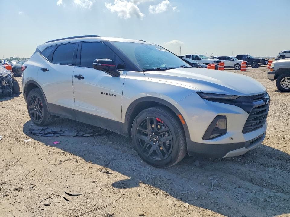 2022 CHEVROLET BLAZER 2LT 4