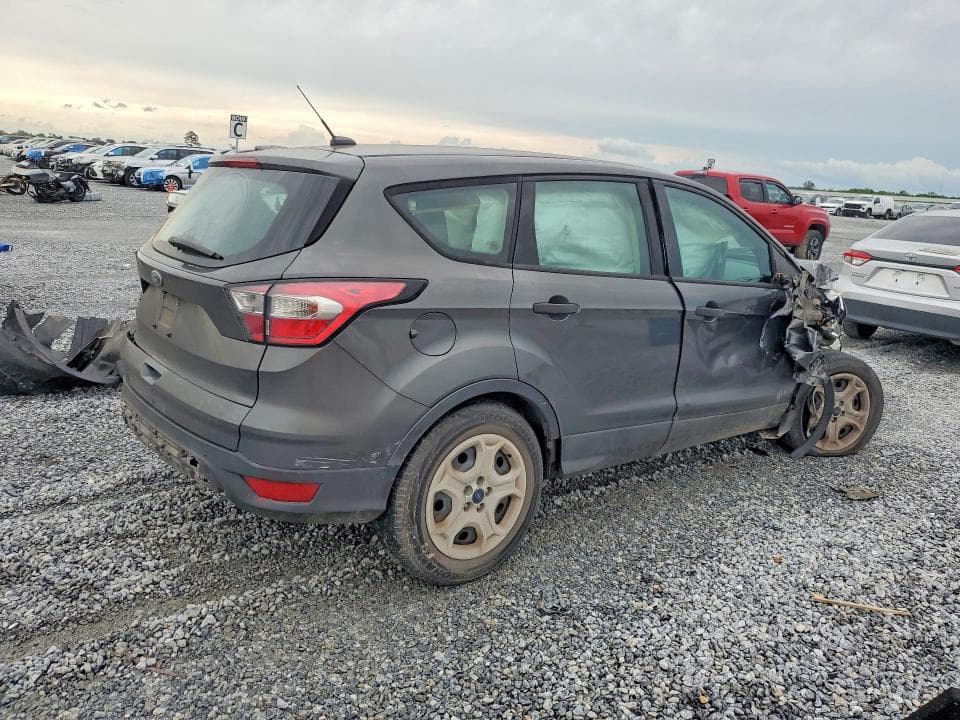2017 FORD ESCAPE S 3