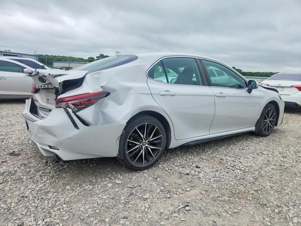2022 TOYOTA CAMRY SE 3