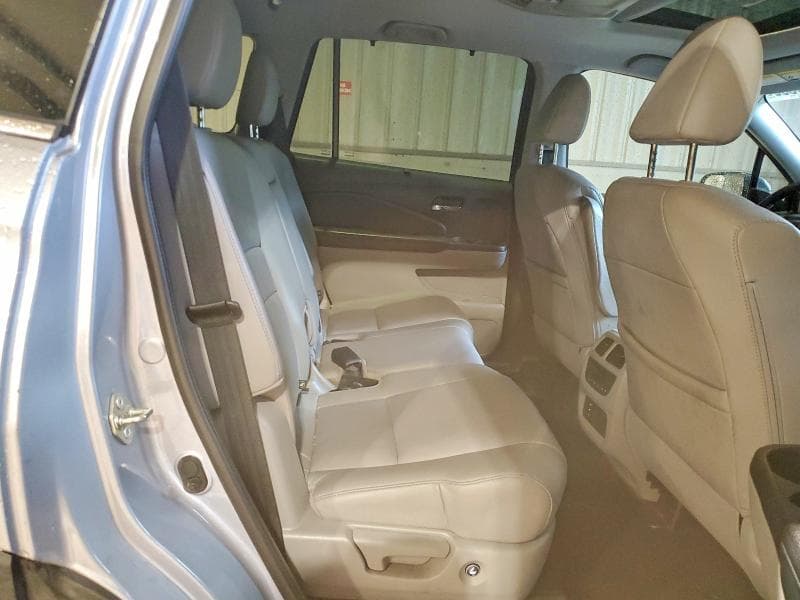 2018 HONDA PILOT TOURING 11