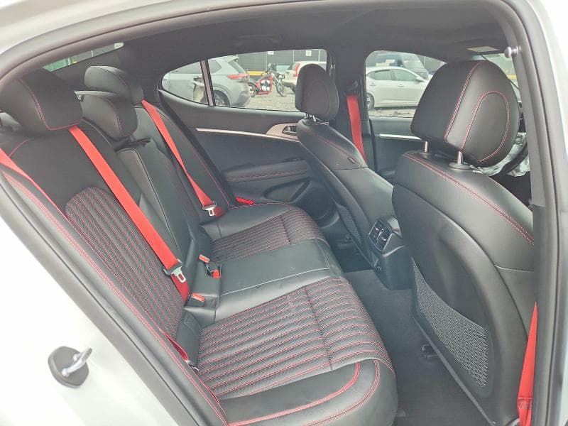 2023 GENESIS G70 2.0T 10