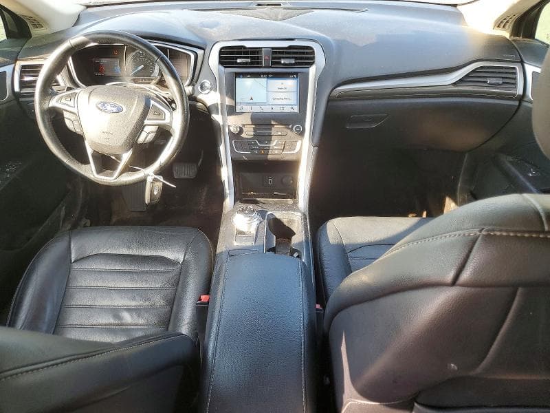 2017 FORD FUSION SE 8