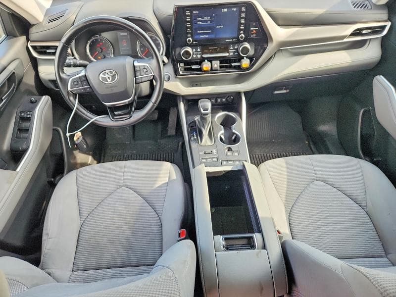 2021 TOYOTA HIGHLANDER LE 8