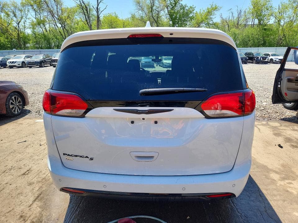 2020 CHRYSLER PACIFICA TOURING L PLUS 6