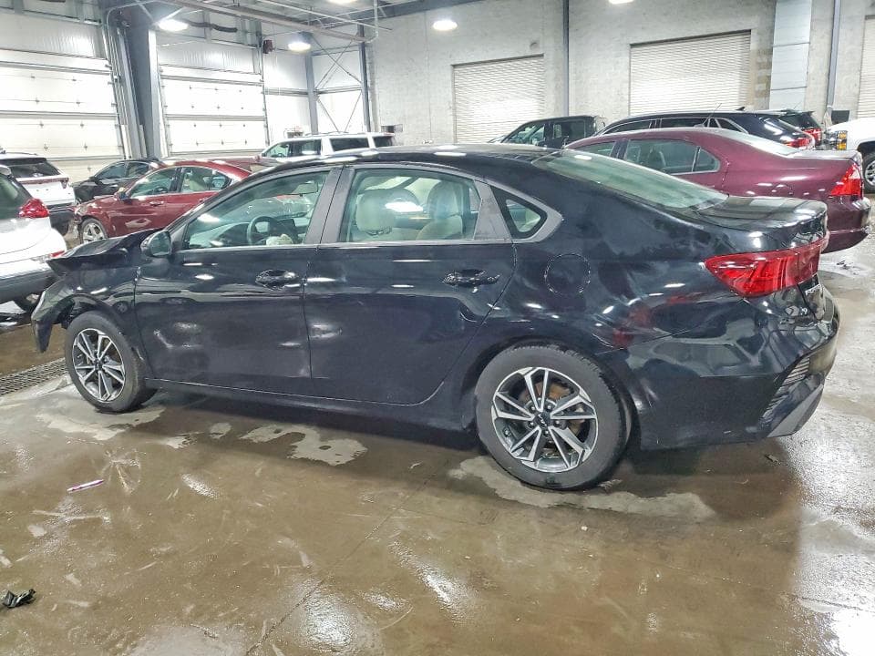 2022 KIA FORTE LXS 2