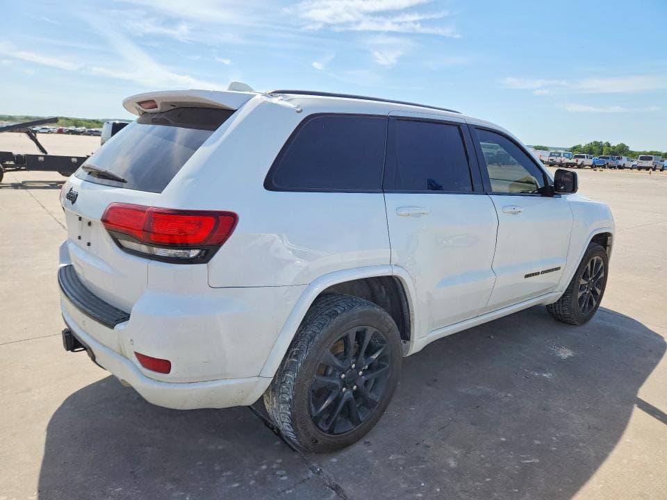 2017 JEEP GRAND CHEROKEE LAREDO 3