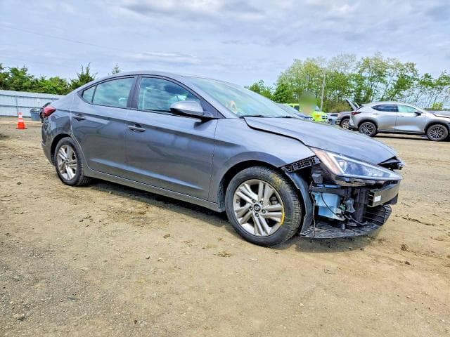 2019 HYUNDAI ELANTRA SEL 4