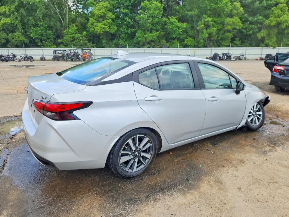 2021 NISSAN VERSA SV 3