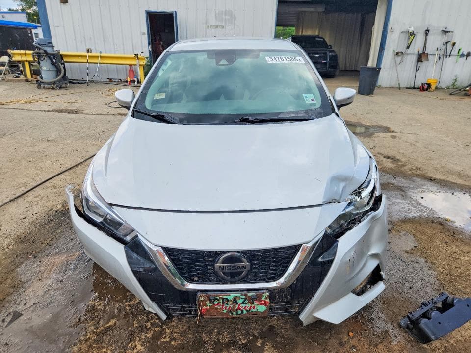 2021 NISSAN VERSA SV 5
