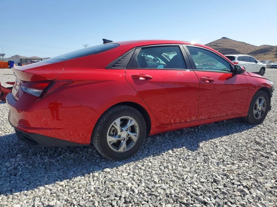 2021 HYUNDAI ELANTRA SE 3
