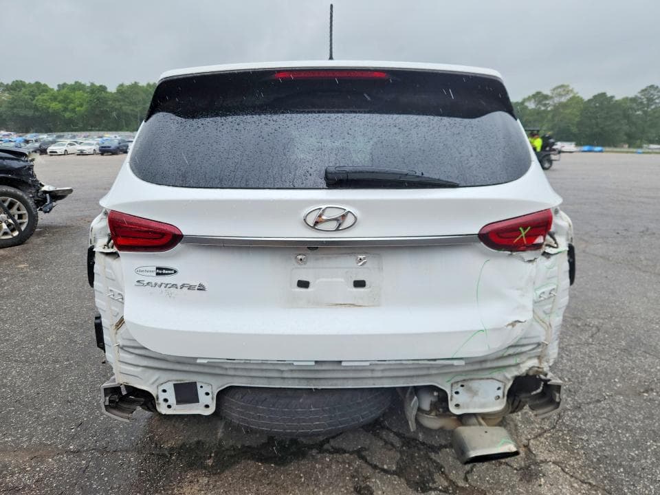 2020 HYUNDAI SANTA FE SE 6