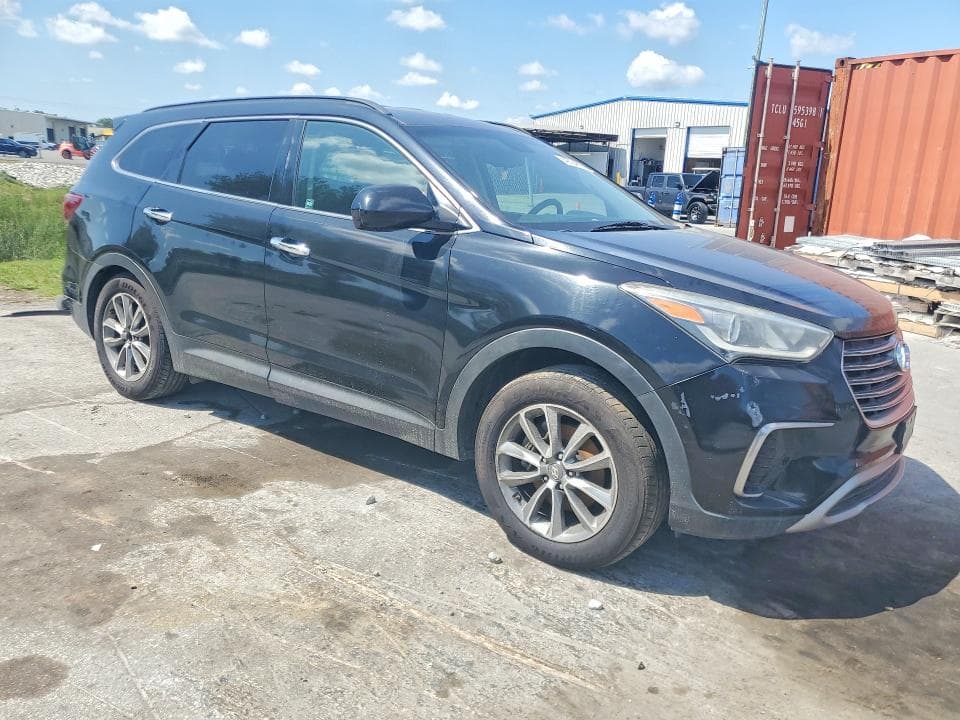 2017 HYUNDAI SANTA FE SE 4