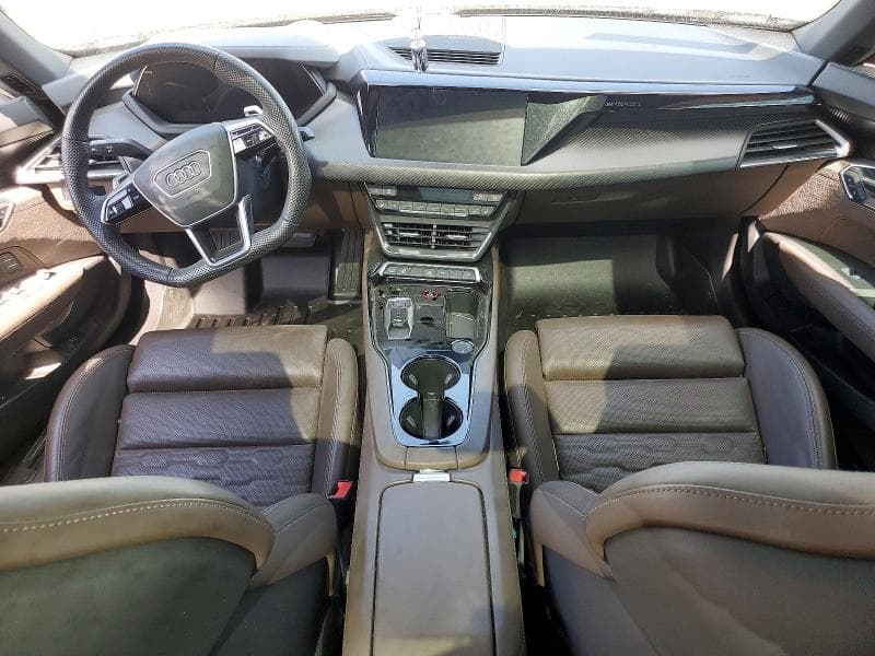2024 AUDI E-TRON GT PREMIUM PLUS 8