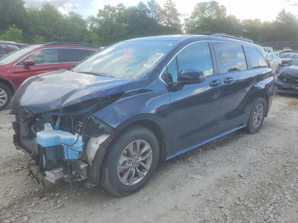 2022 TOYOTA SIENNA