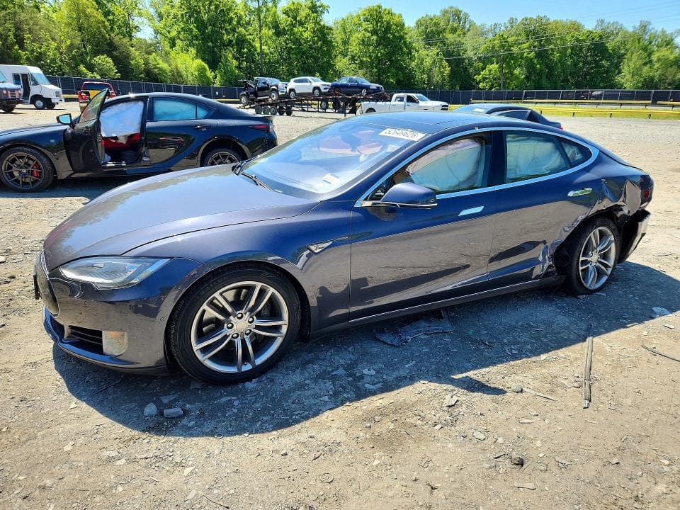 2015 TESLA MODEL S - 1