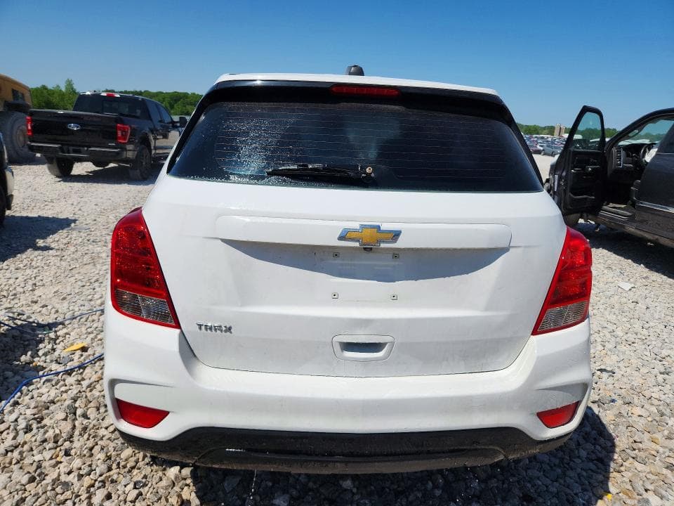 2020 CHEVROLET TRAX LS 6