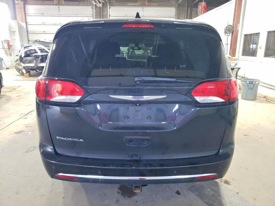 2019 CHRYSLER PACIFICA TOURING L 6