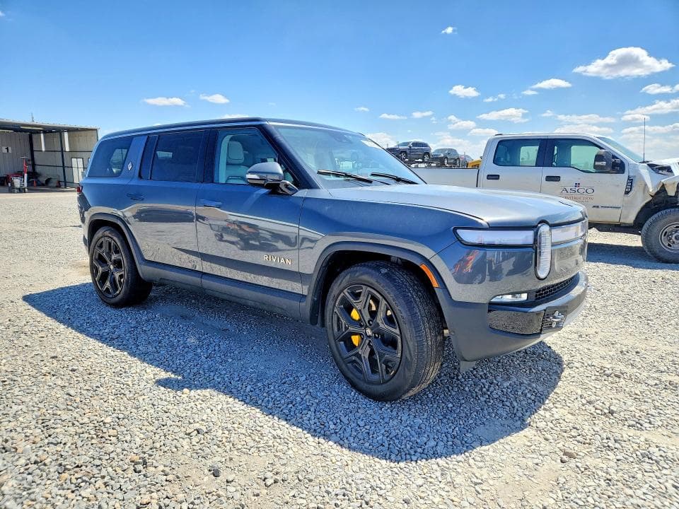 2023 RIVIAN R1S ADVENTURE 4