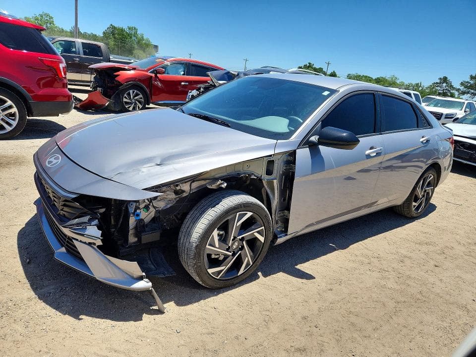 2025 HYUNDAI ELANTRA
