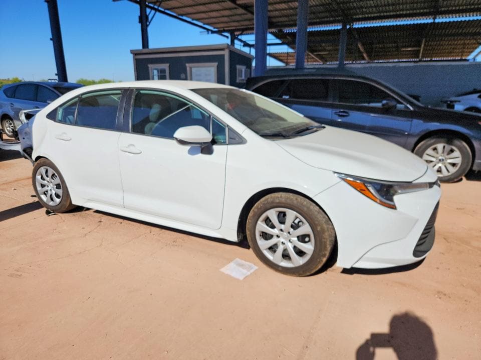 2024 TOYOTA COROLLA LE 4