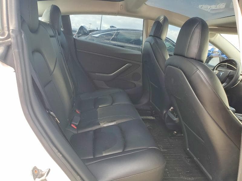 2022 TESLA MODEL 3 11