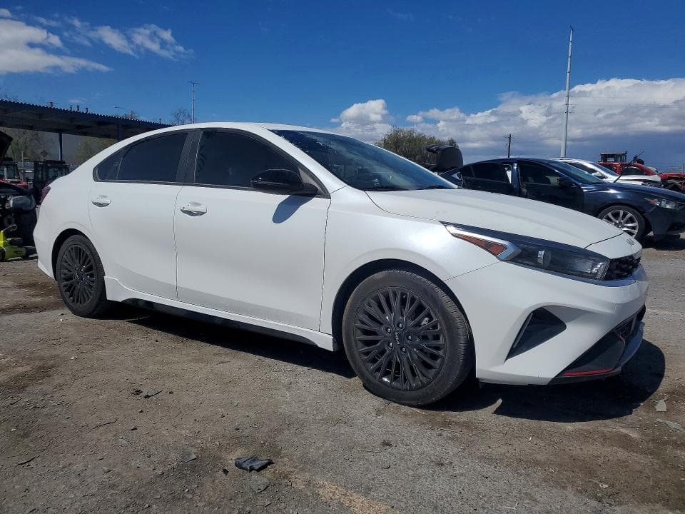 2023 KIA FORTE GT LINE 4