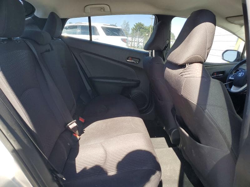 2017 TOYOTA PRIUS THREE 10