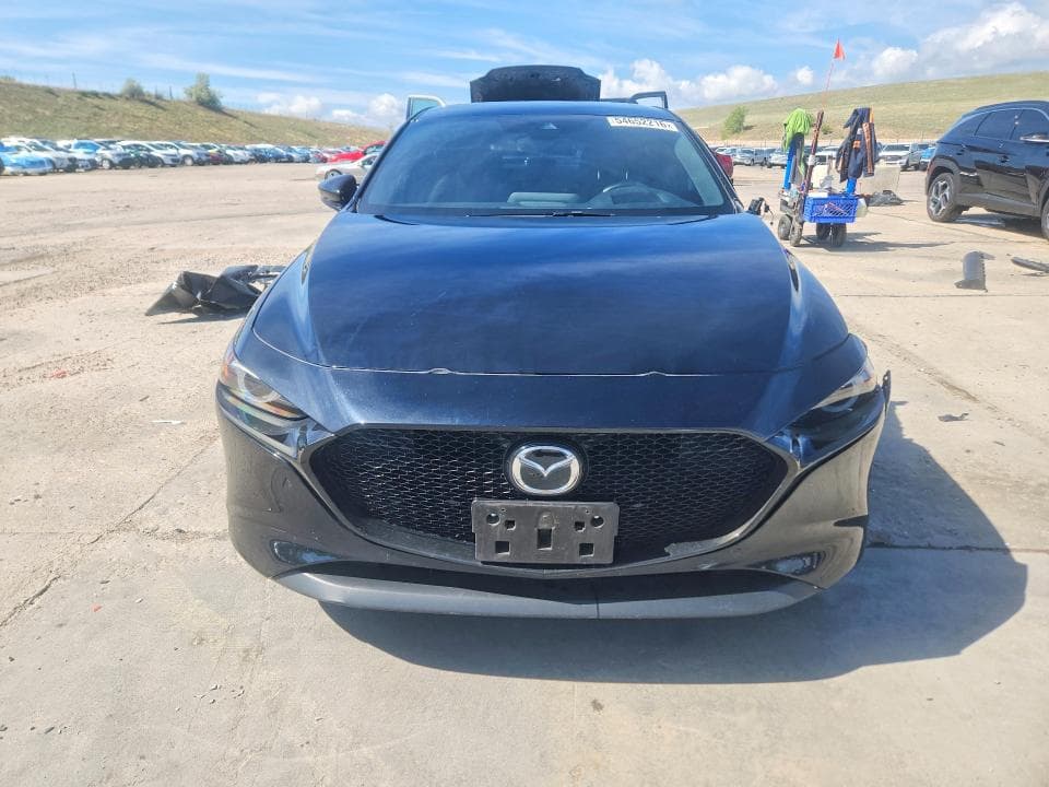 2023 MAZDA 3 PREMIUM 5