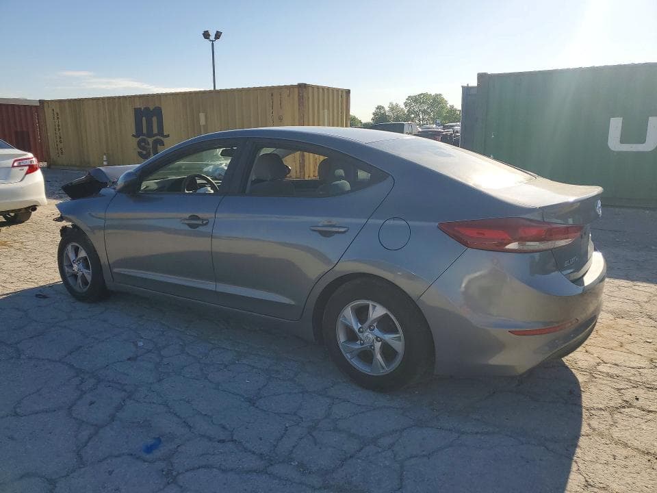2018 HYUNDAI ELANTRA SE 4