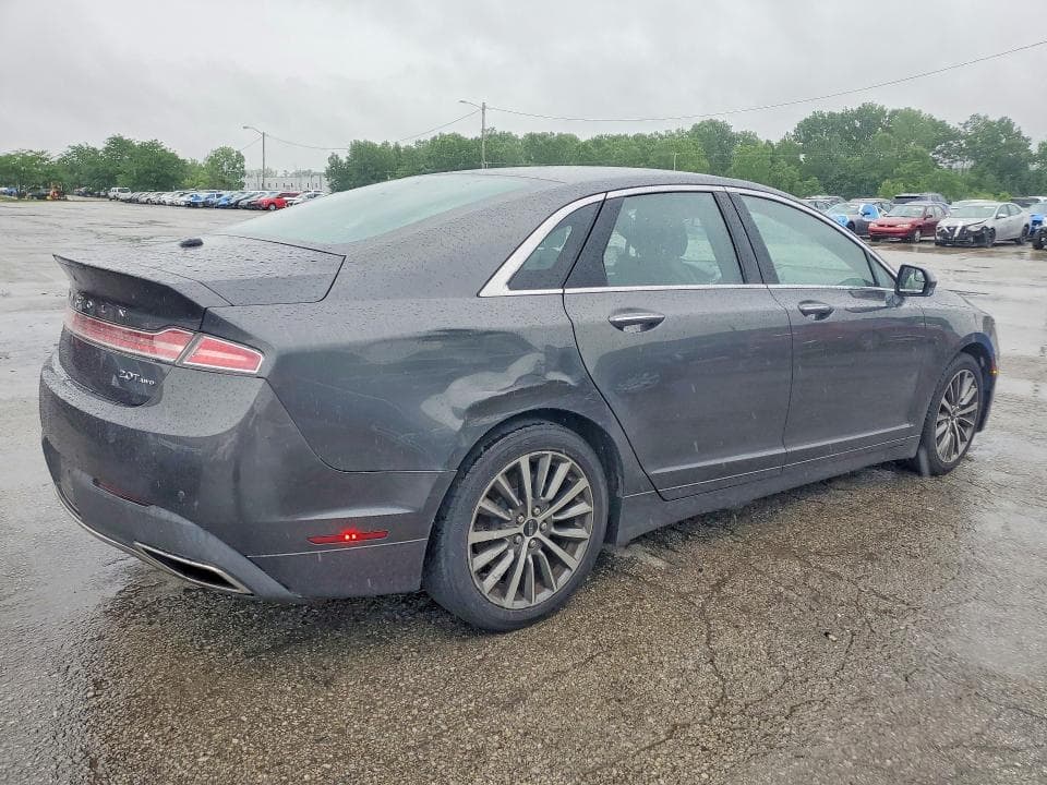 2017 LINCOLN MKZ PREMIERE 3