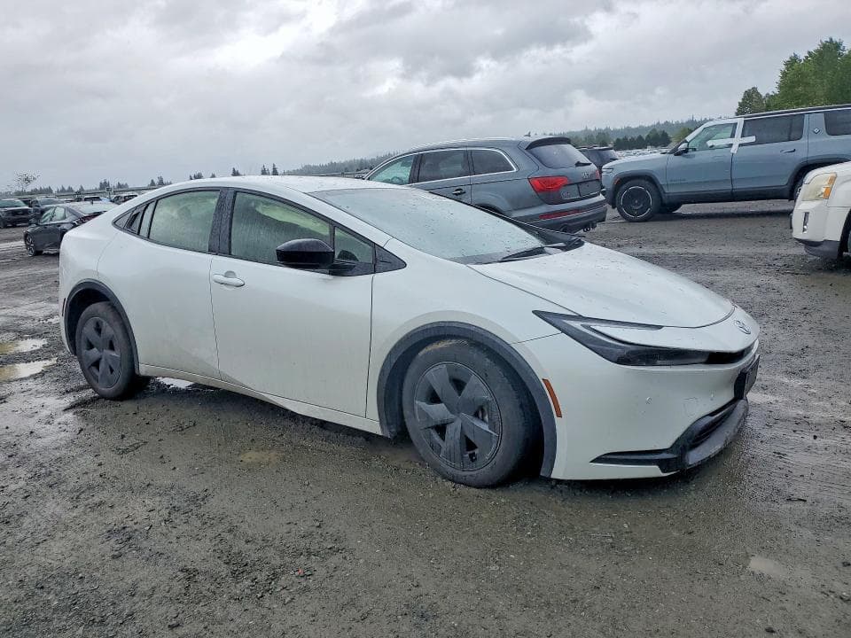2024 TOYOTA PRIUS LE 4