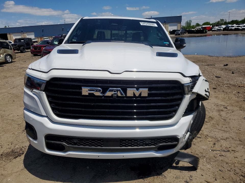 2025 RAM 1500 LARAMIE 5