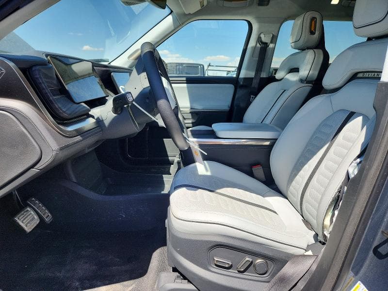 2023 RIVIAN R1S ADVENTURE 7
