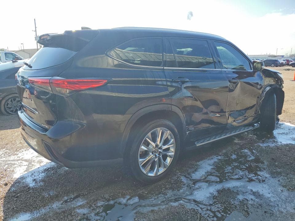 2022 TOYOTA HIGHLANDER LIMITED 3